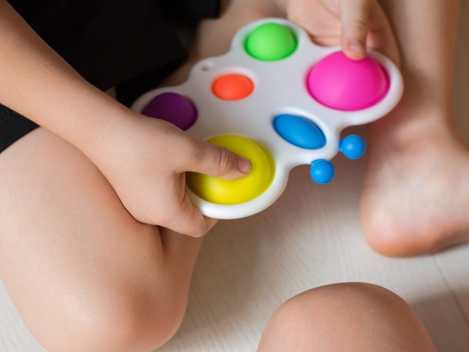 📢 Causa y efecto con interruptores y botones