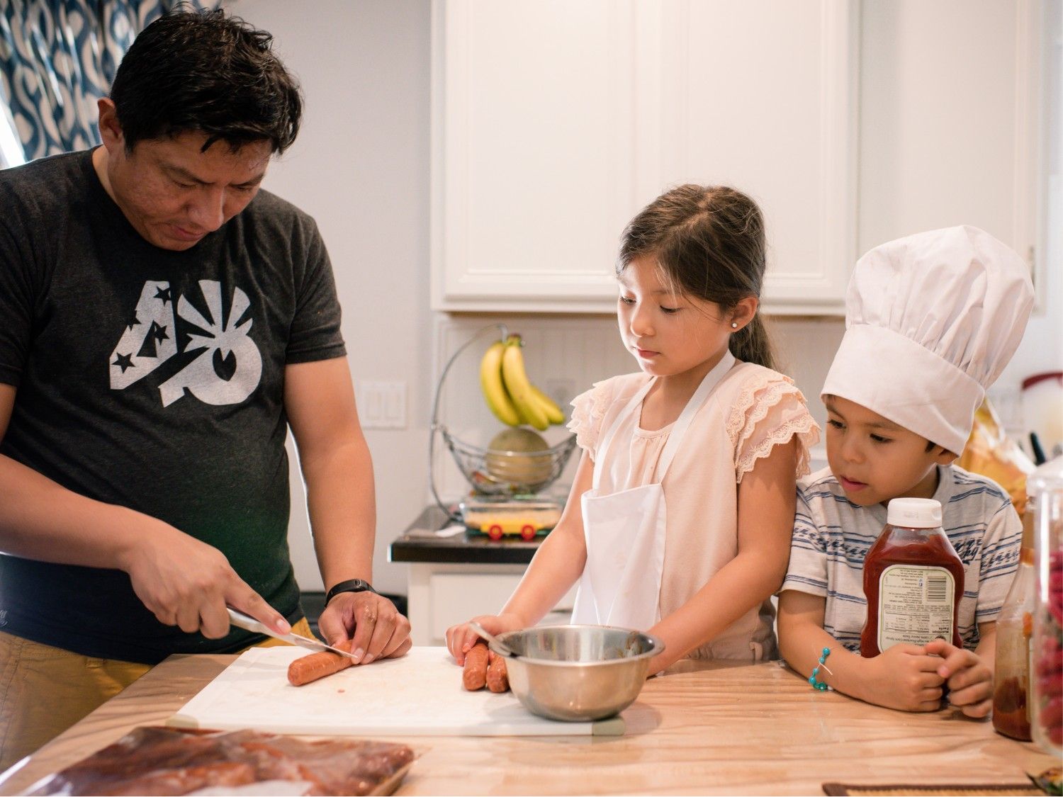 📢 Conversación mientras cocinan algo simple