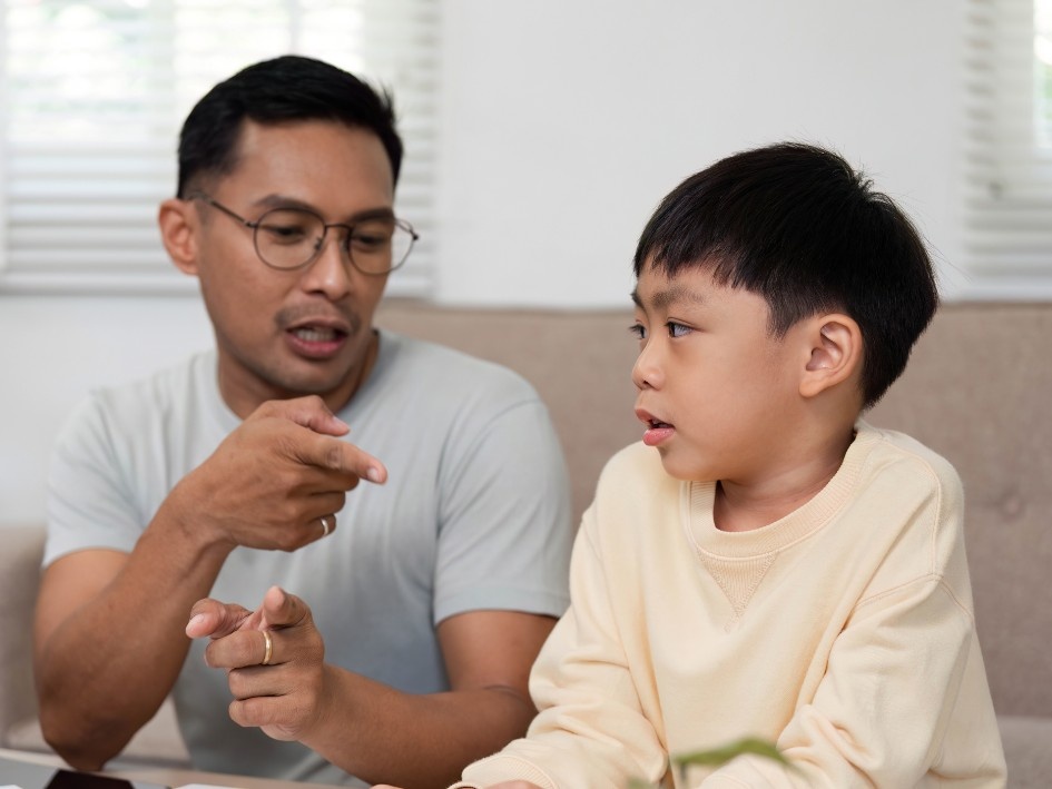 📢 Yo resumo lo tuyo; tú resumes lo mío