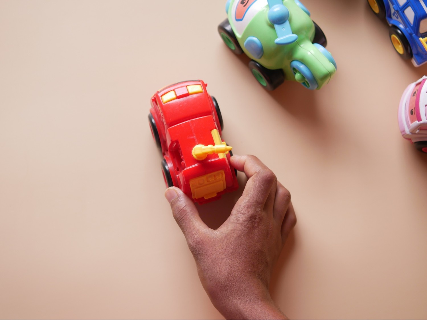 Carros a velocidad tortuga