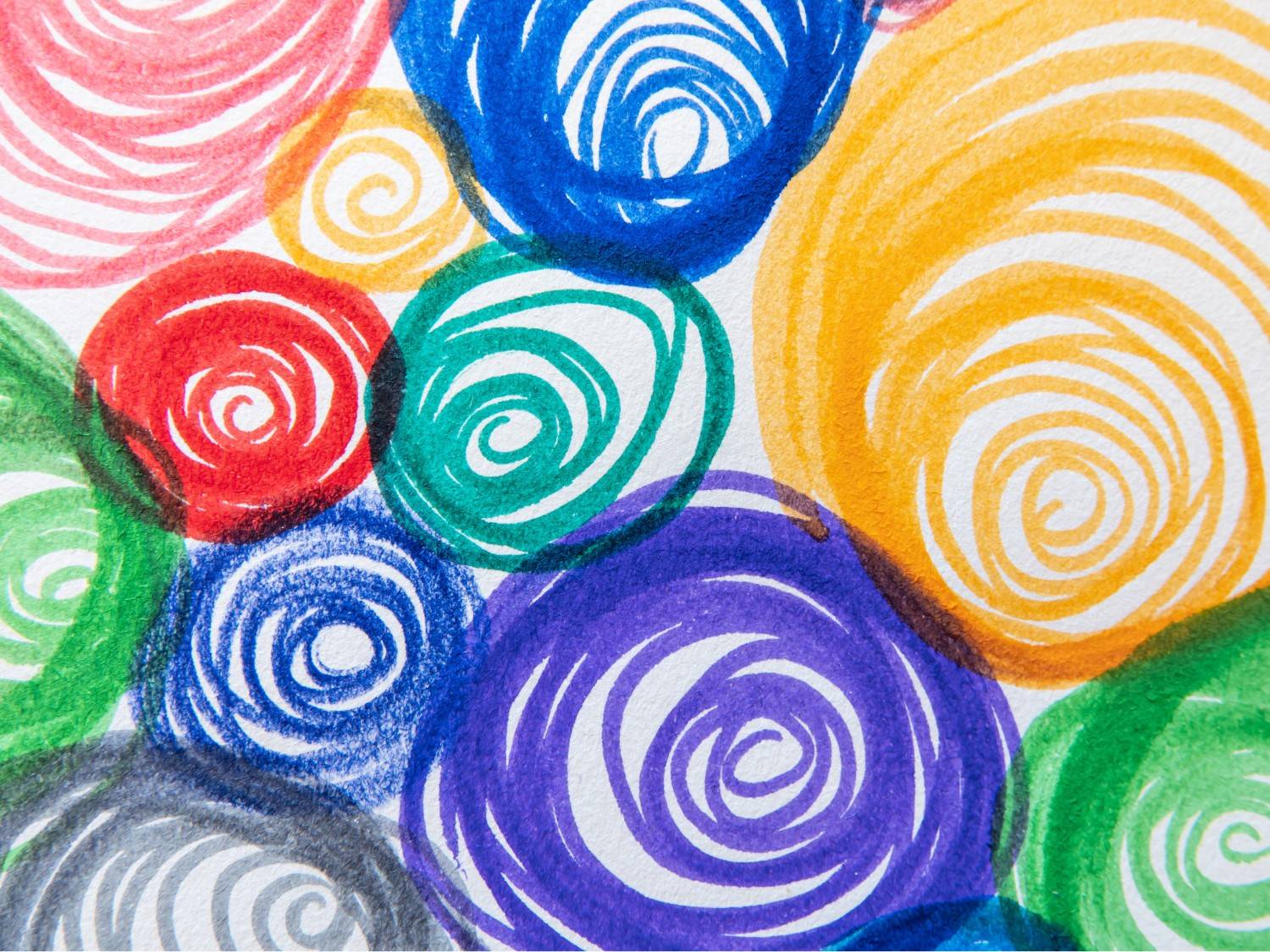 Círculos lentos con crayón