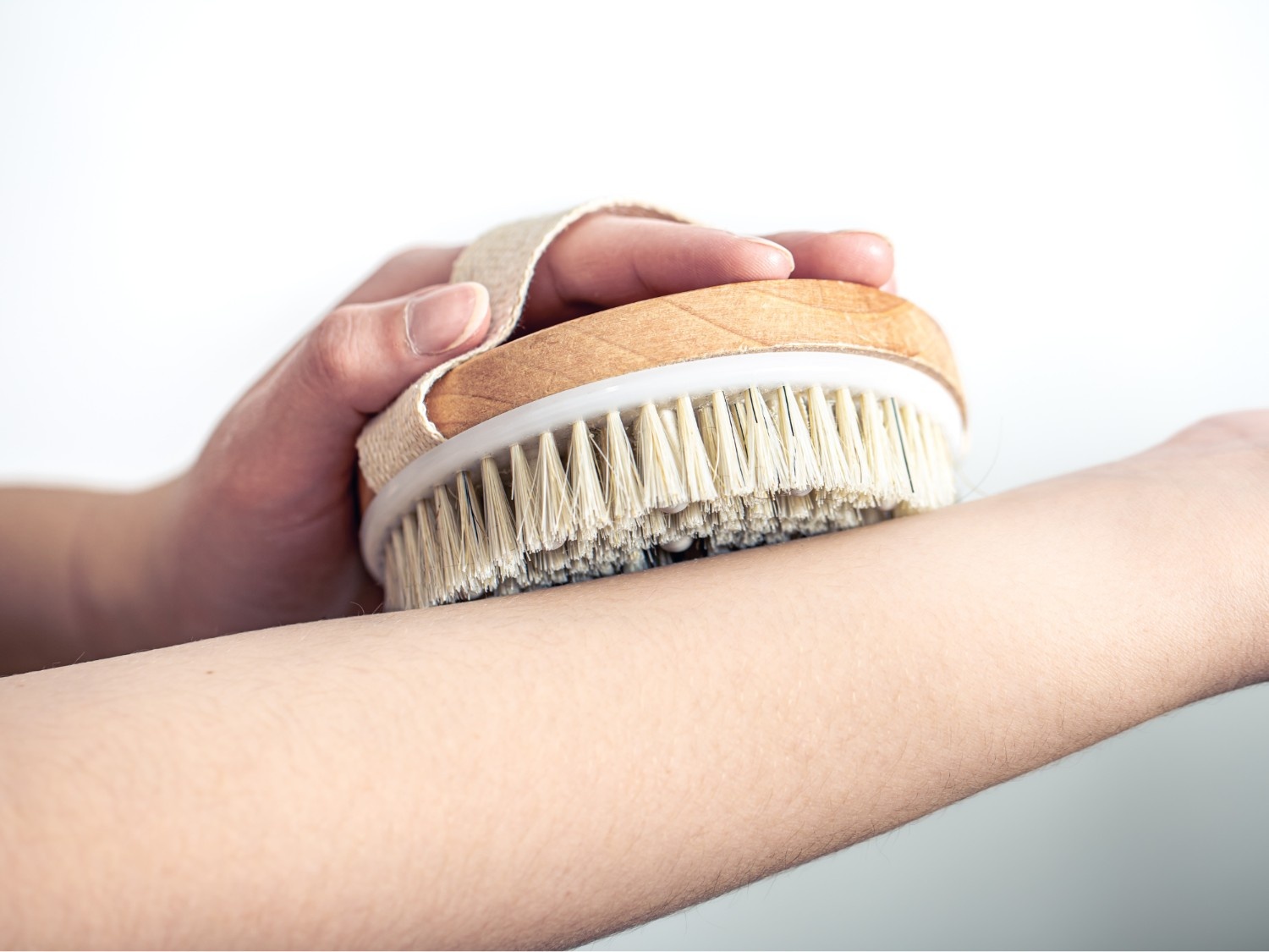 Pincel seco en el antebrazo