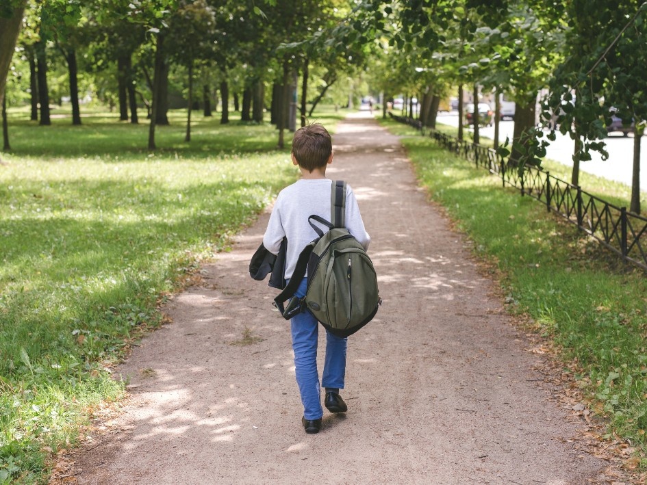 Avanza en silencio 2 minutos