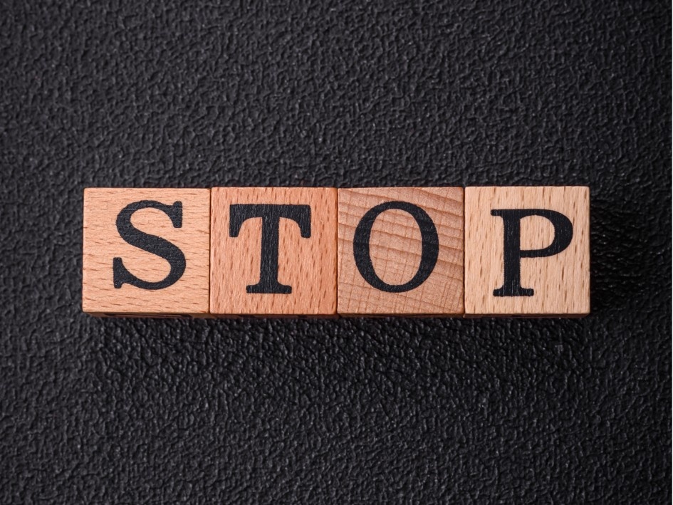 STOP (Stop-Toma aire-Observa-Prosigue)