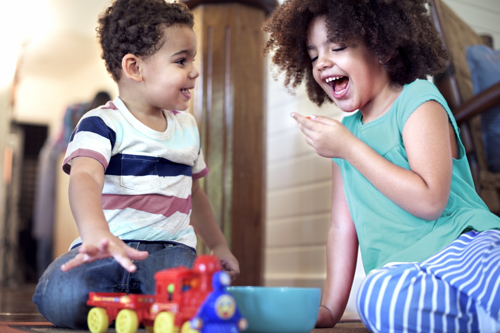 🏠 ¿Dónde está (mamá, papá, el perrito, tu peluche)?