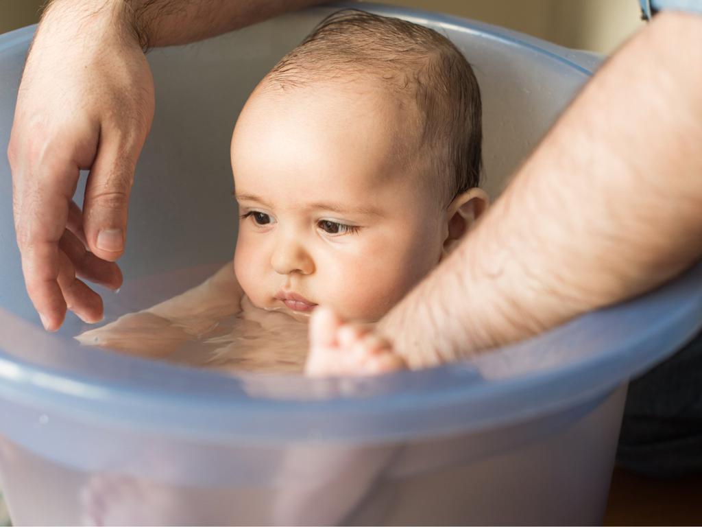 Baño tibio relajante