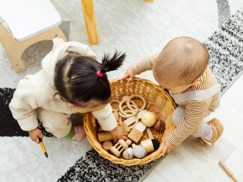⚪ ¿Puedes encontrar algo redondo aquí cerca?