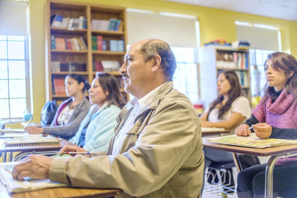 🎒 ¿Qué harías si todos los adultos tuvieran que ir a la escuela por un mes?