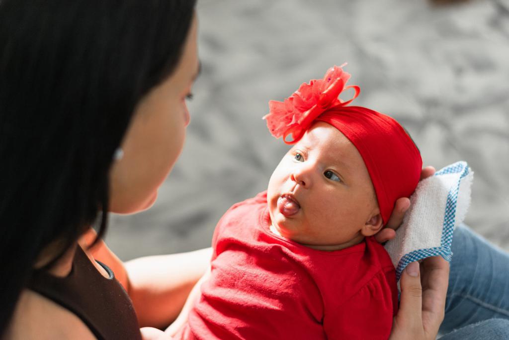 📢 Describe sus emociones cuando llora o ríe