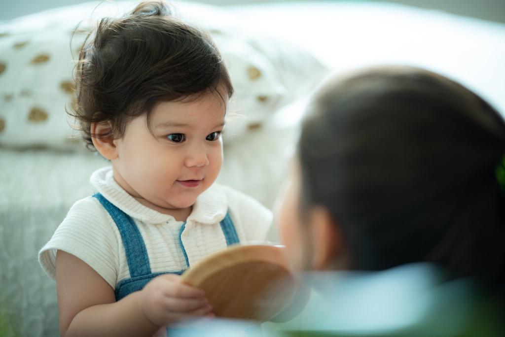 📢 Invita a repetir sonidos como parte del juego