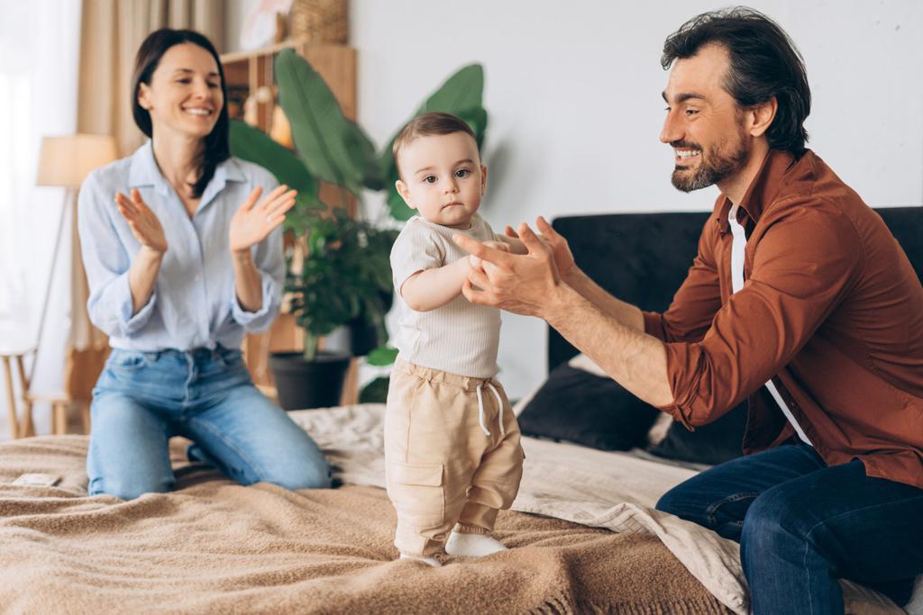 📢 Celebra sus intentos de usar palabras, incluso si se equivoca