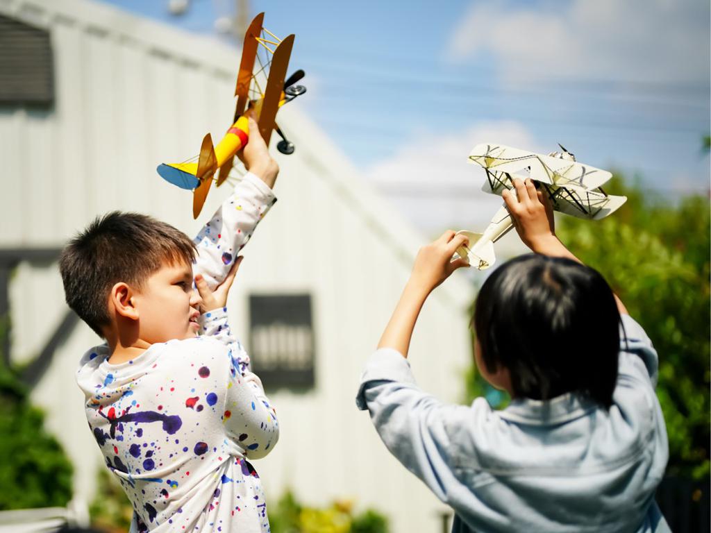 📢 Inventa diálogos con objetos o juguetes