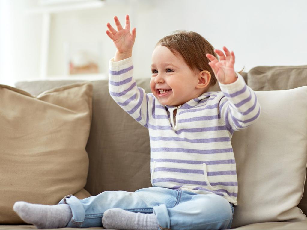 Cantar con movimientos rítmicos