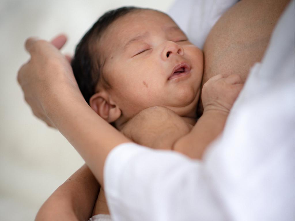 Escuchar sonidos del corazón