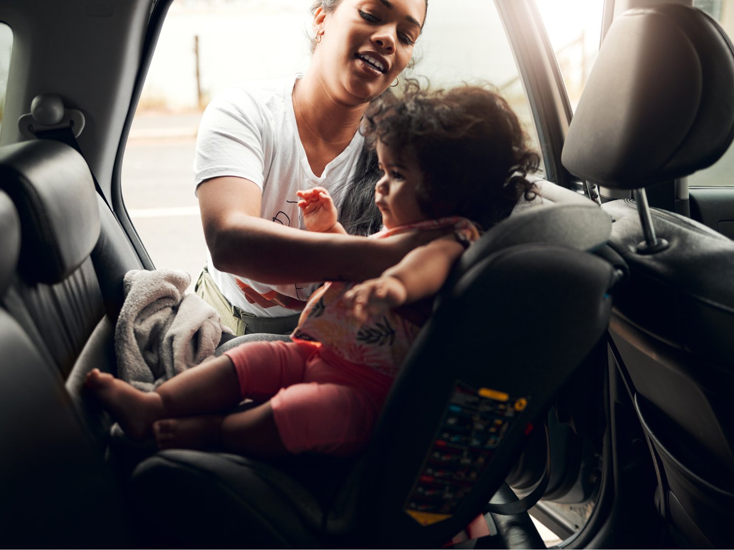Paseo en coche con música baja