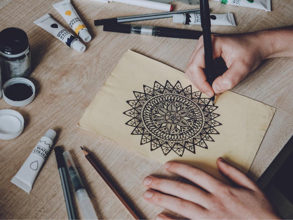 Dibujo de fractales o patrones repetitivos